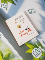 Có Ai Khác Trong Tôi