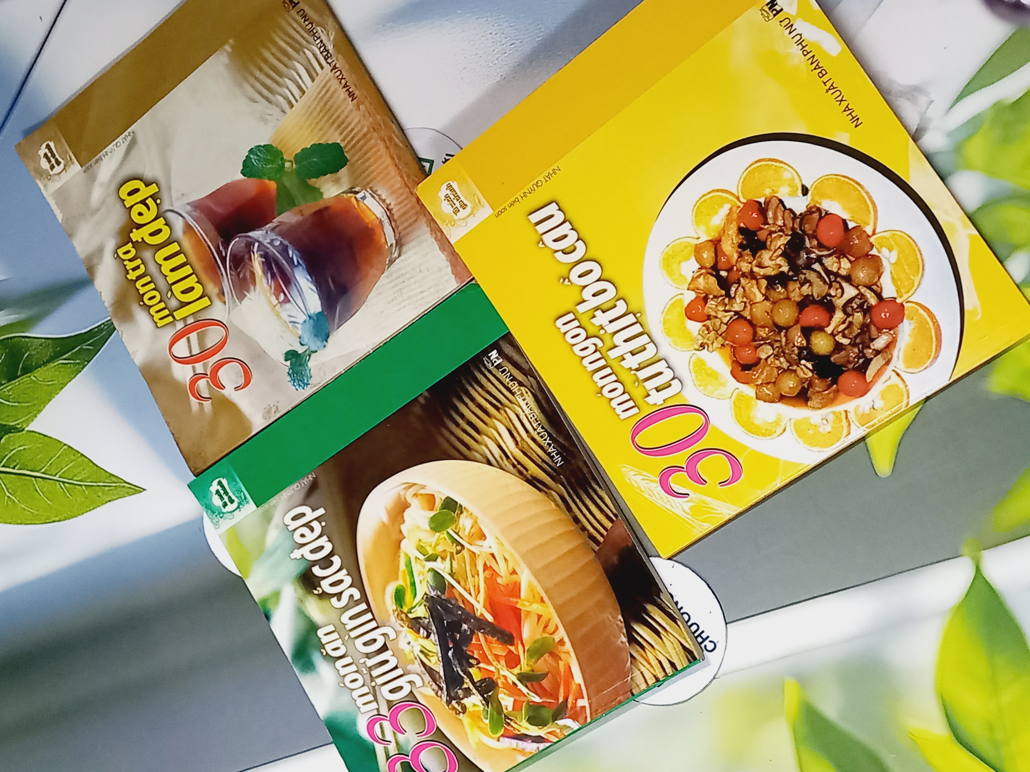 Combo Ẩm Thực: 30 Món Ngon Từ Thịt Bồ Câu,33 Món Ăn Giữ Gìn Sắc Đẹp, 30 Món Trà Làm Đẹp