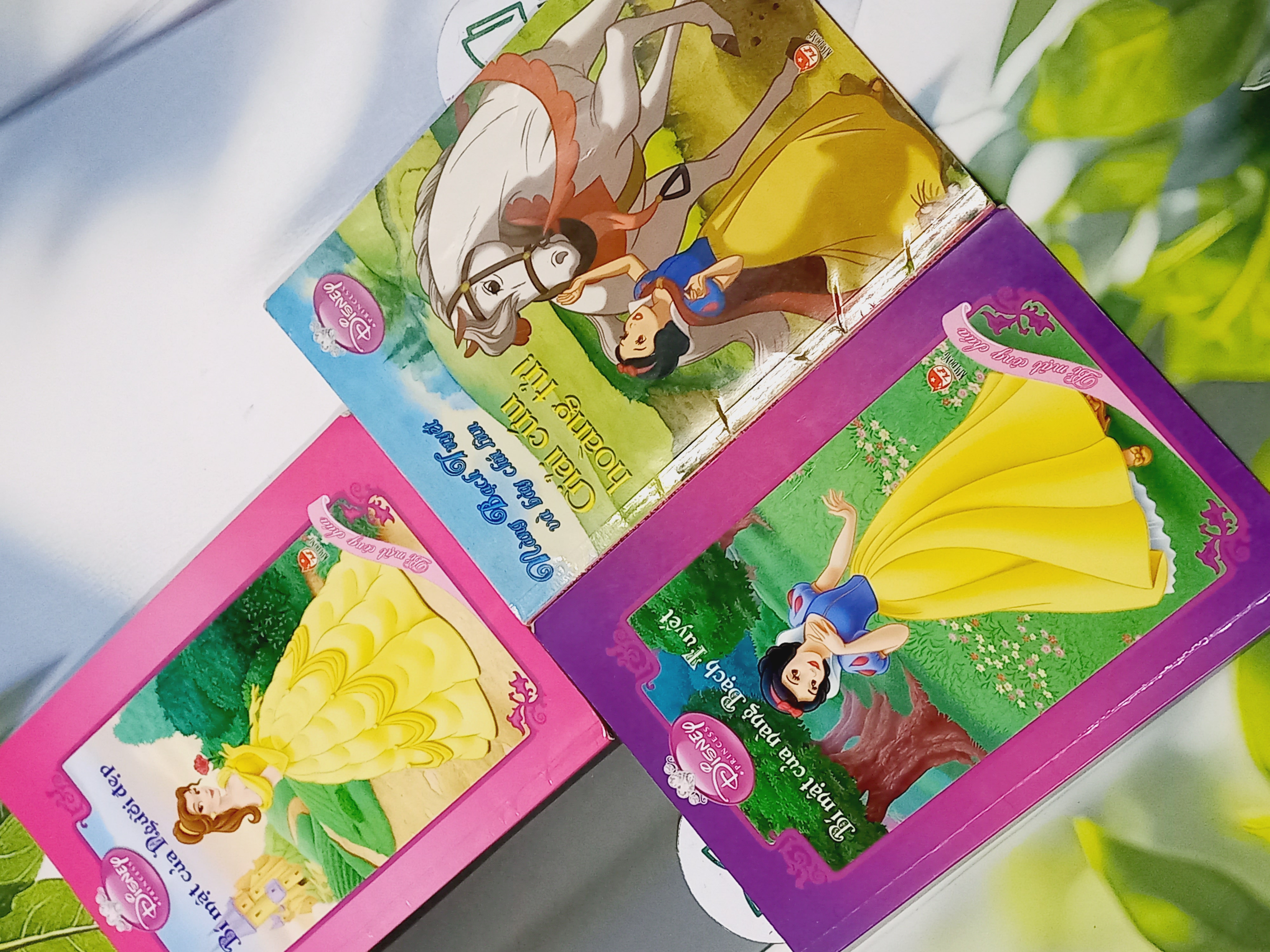 Combo Truyện Màu Cổ Tích Walt Disney: Bạch Tuyết Và Bảy Chú Lùn, Bí Mật Của Người Đẹp