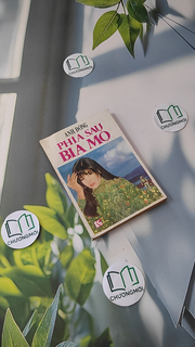 Phía Sau Bia Mộ